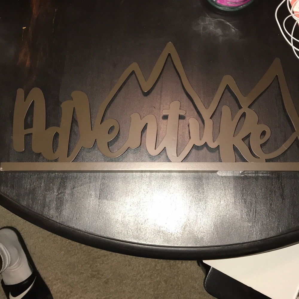 ‘Adventure’ wall decor